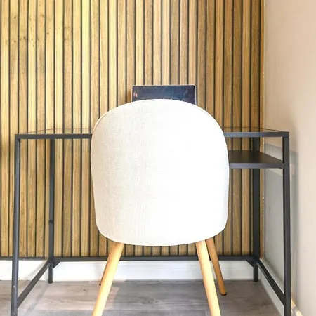 Appartement New - Work Or Relax - Centre - Springwell