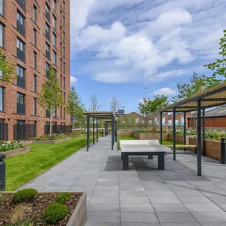 New - Work Or Relax - Centre - Springwell